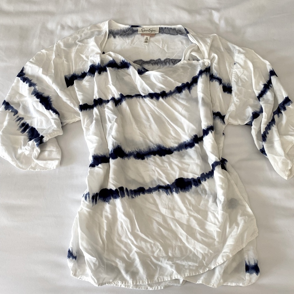 Jessica Simpson Nursing stop